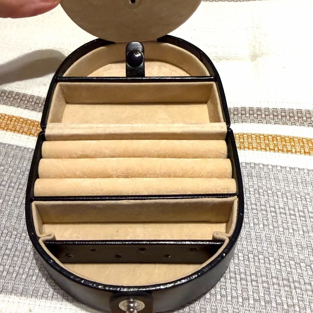 Jewelry Travel Case - Picture 3 of 4